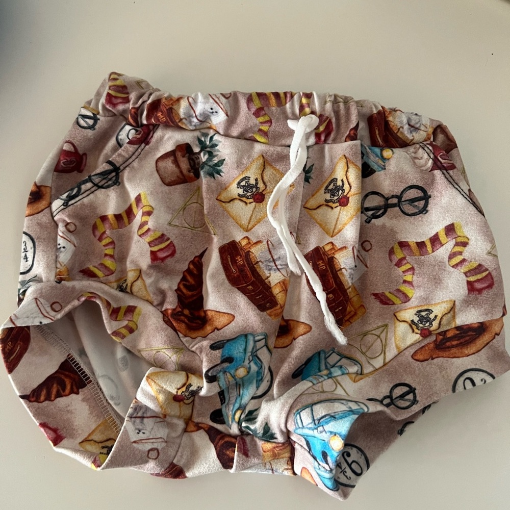 Warner Bros. Kids Shorts in Beige, Brown, Blue, Yellow